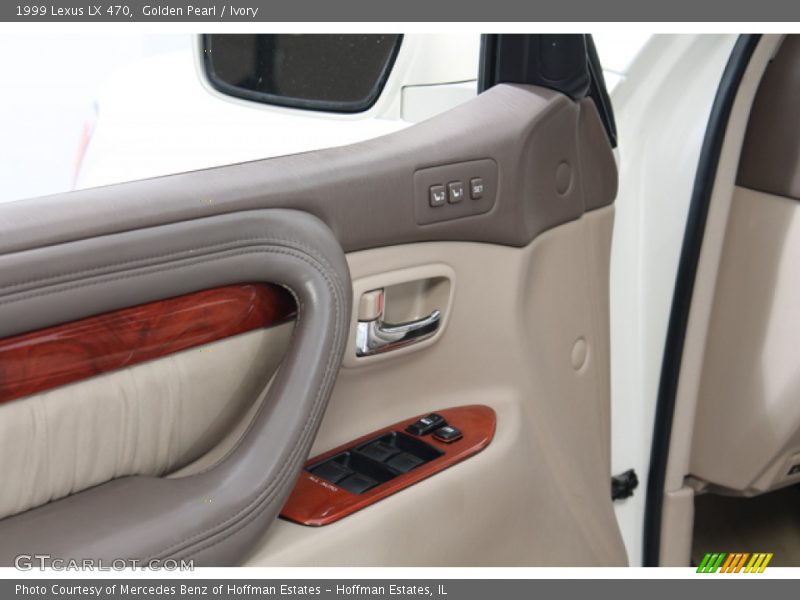 Golden Pearl / Ivory 1999 Lexus LX 470
