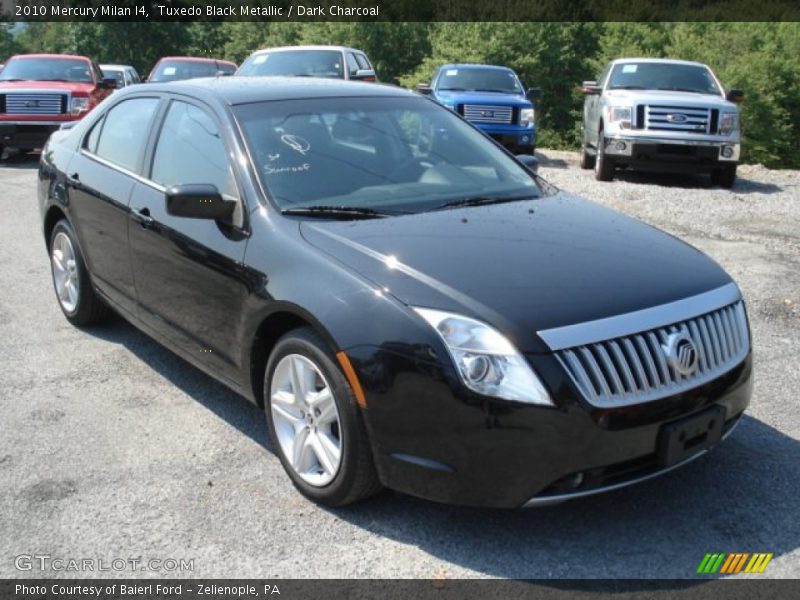 Tuxedo Black Metallic / Dark Charcoal 2010 Mercury Milan I4