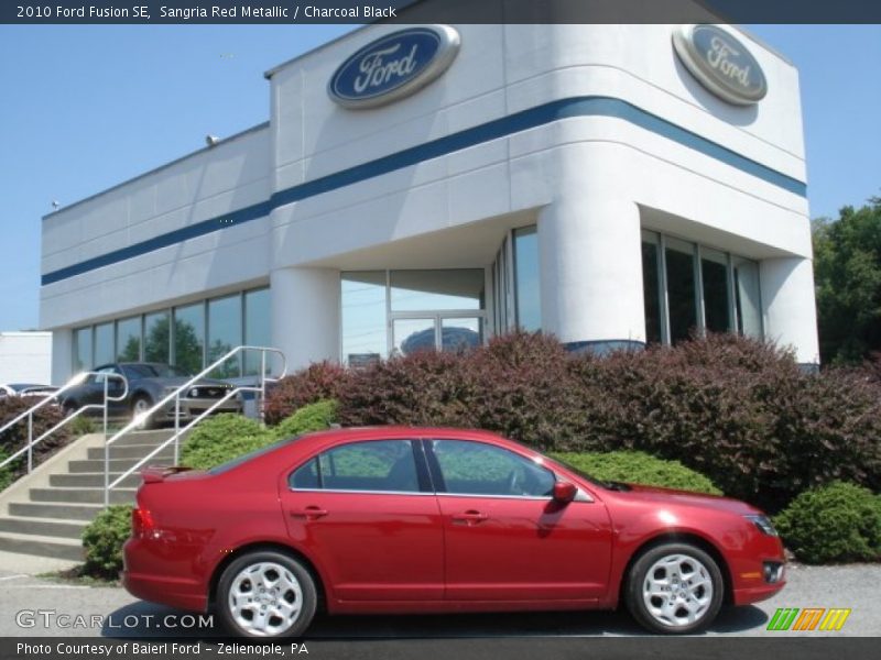 Sangria Red Metallic / Charcoal Black 2010 Ford Fusion SE