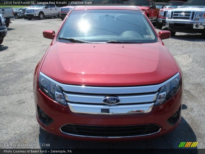 Sangria Red Metallic / Charcoal Black 2010 Ford Fusion SE