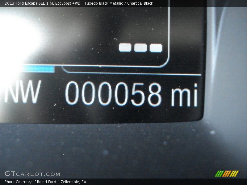 Tuxedo Black Metallic / Charcoal Black 2013 Ford Escape SEL 1.6L EcoBoost 4WD