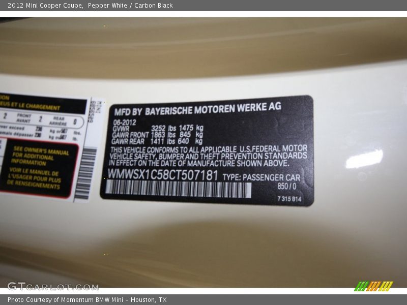 Pepper White / Carbon Black 2012 Mini Cooper Coupe