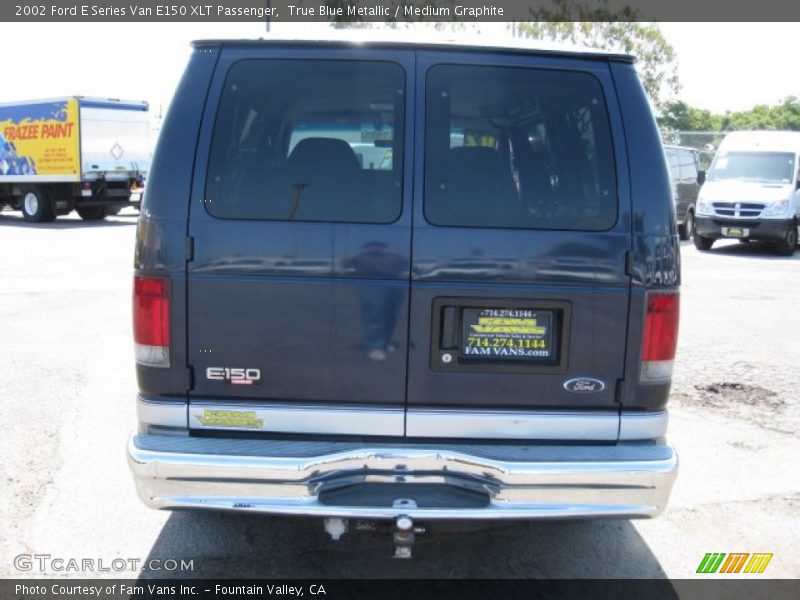 True Blue Metallic / Medium Graphite 2002 Ford E Series Van E150 XLT Passenger