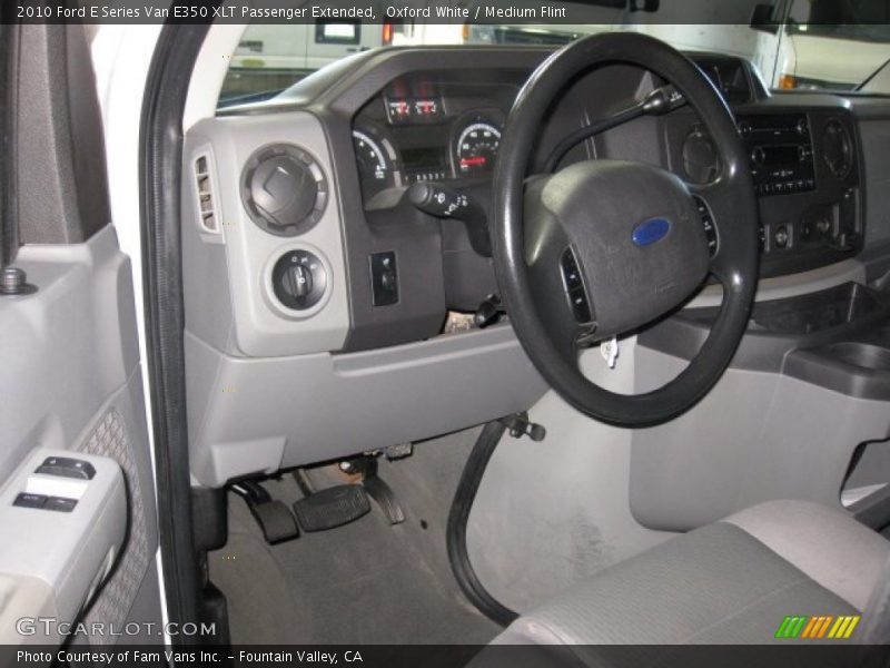 Oxford White / Medium Flint 2010 Ford E Series Van E350 XLT Passenger Extended