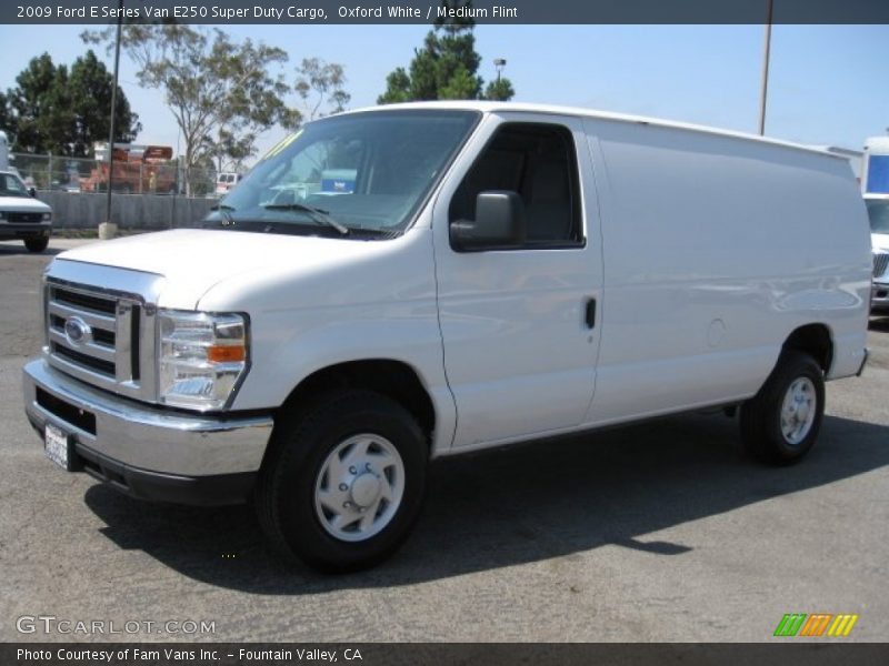 Oxford White / Medium Flint 2009 Ford E Series Van E250 Super Duty Cargo