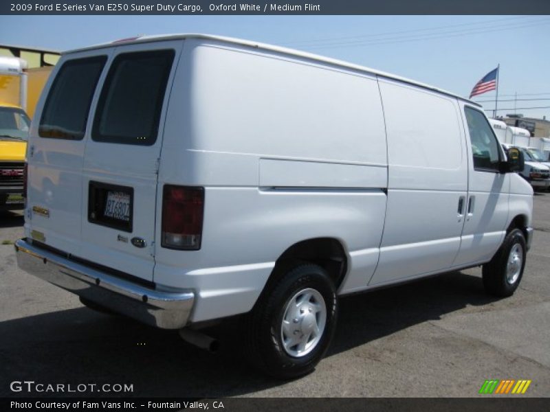 Oxford White / Medium Flint 2009 Ford E Series Van E250 Super Duty Cargo
