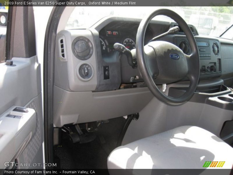 Oxford White / Medium Flint 2009 Ford E Series Van E250 Super Duty Cargo