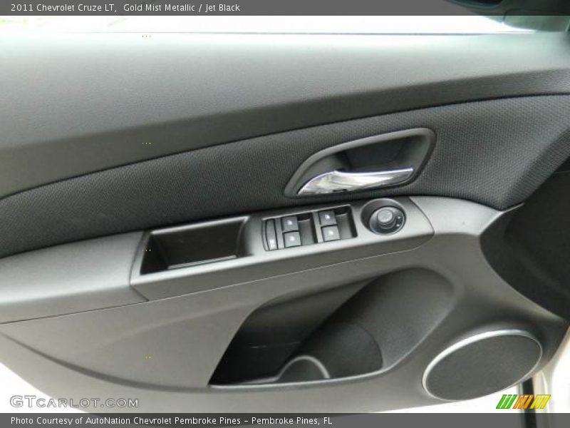 Gold Mist Metallic / Jet Black 2011 Chevrolet Cruze LT