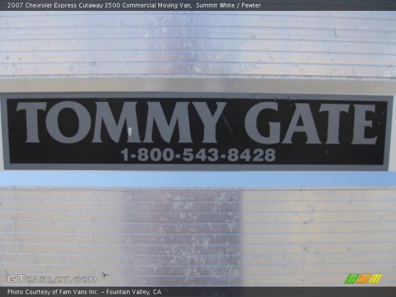 Summit White / Pewter 2007 Chevrolet Express Cutaway 3500 Commercial Moving Van