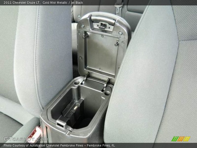 Gold Mist Metallic / Jet Black 2011 Chevrolet Cruze LT