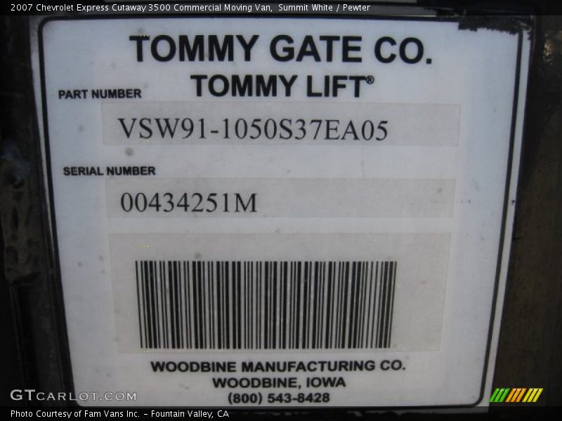 Summit White / Pewter 2007 Chevrolet Express Cutaway 3500 Commercial Moving Van