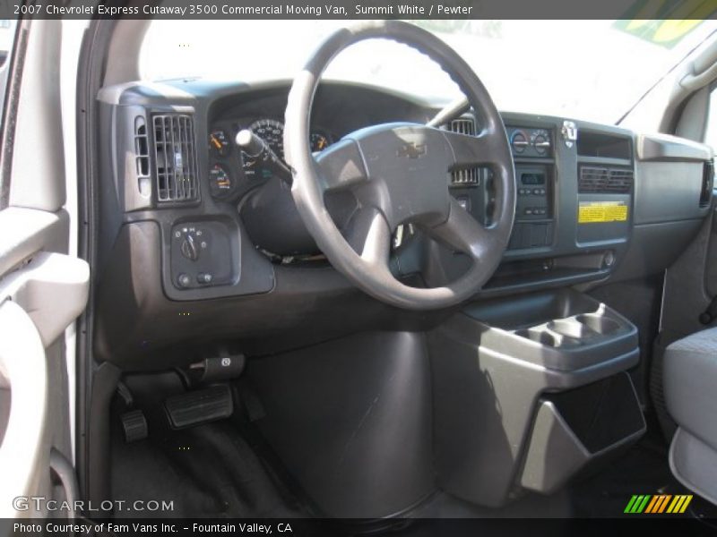 Summit White / Pewter 2007 Chevrolet Express Cutaway 3500 Commercial Moving Van