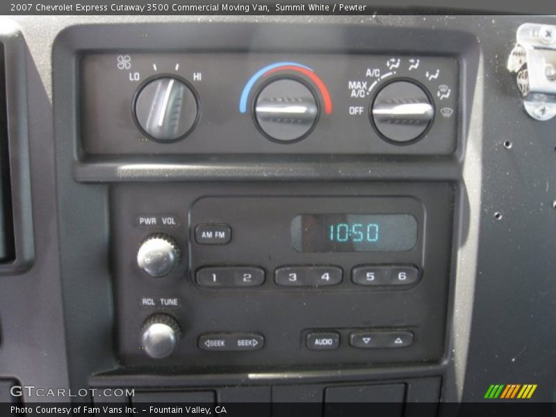 Summit White / Pewter 2007 Chevrolet Express Cutaway 3500 Commercial Moving Van