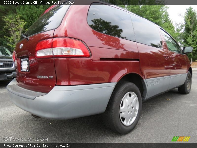 Vintage Red Pearl / Oak 2002 Toyota Sienna CE