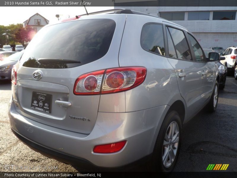Radiant Silver / Gray 2010 Hyundai Santa Fe GLS