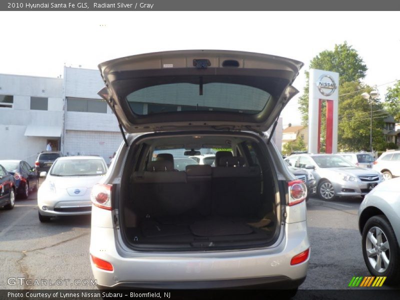 Radiant Silver / Gray 2010 Hyundai Santa Fe GLS