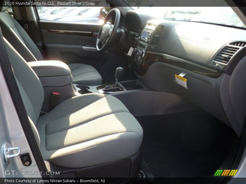 Radiant Silver / Gray 2010 Hyundai Santa Fe GLS