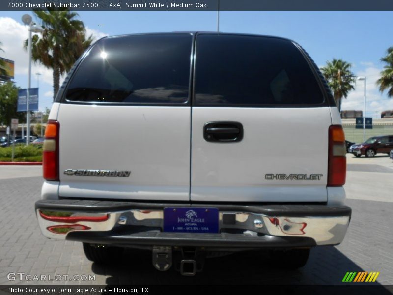 Summit White / Medium Oak 2000 Chevrolet Suburban 2500 LT 4x4