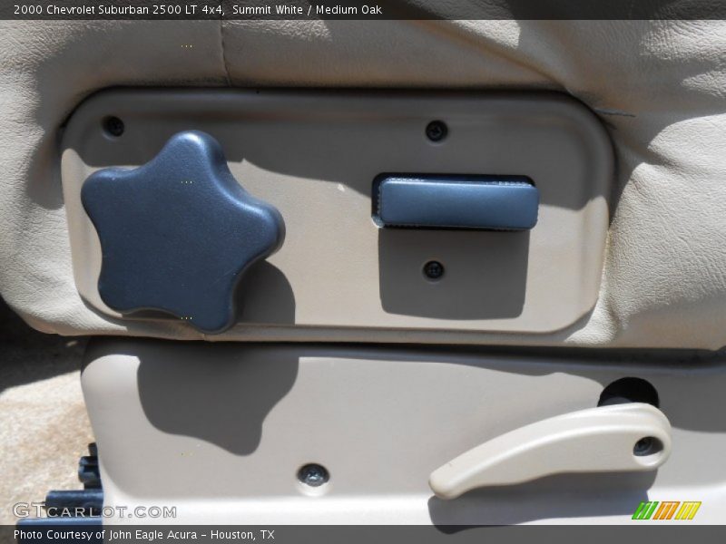 Summit White / Medium Oak 2000 Chevrolet Suburban 2500 LT 4x4