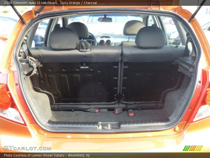  2006 Aveo LS Hatchback Trunk