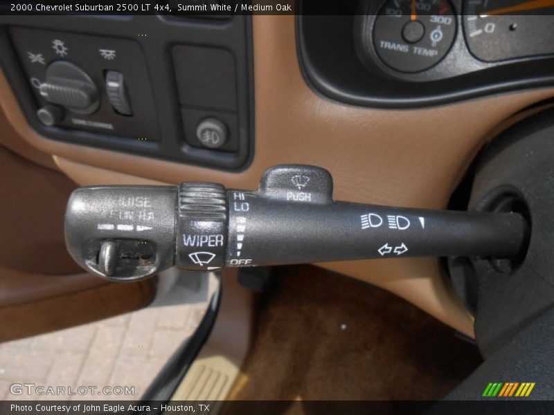 Controls of 2000 Suburban 2500 LT 4x4