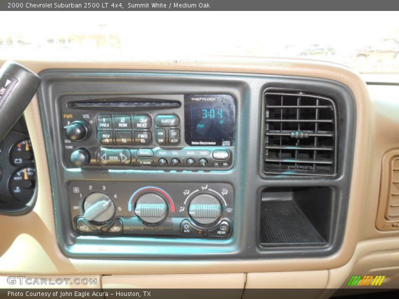 Controls of 2000 Suburban 2500 LT 4x4