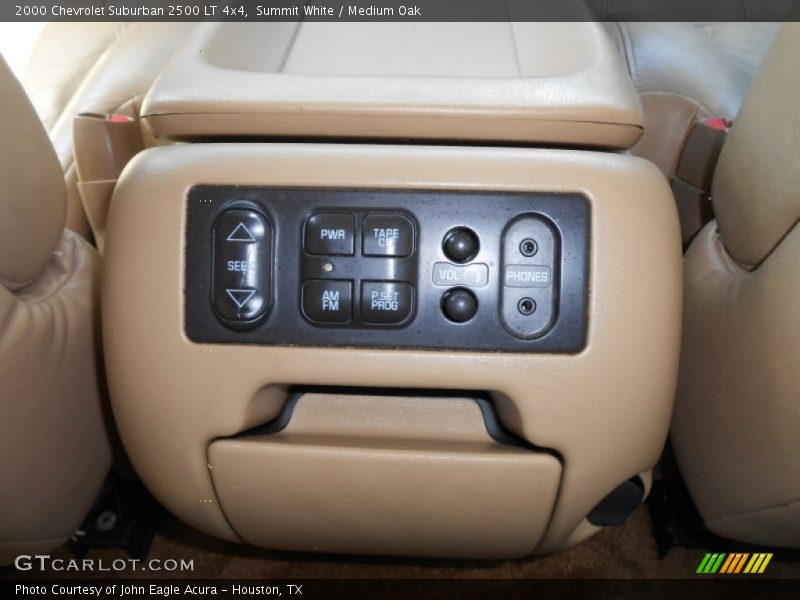 Controls of 2000 Suburban 2500 LT 4x4