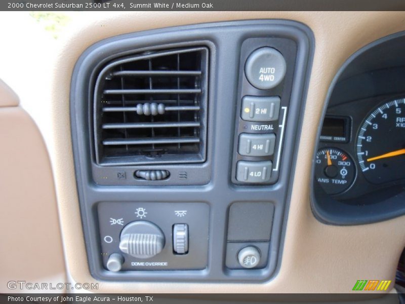 Controls of 2000 Suburban 2500 LT 4x4