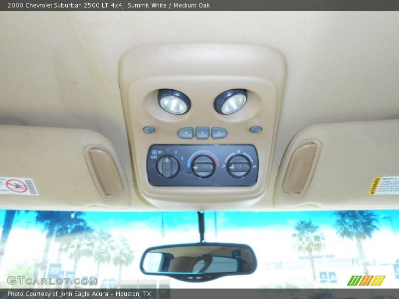 Controls of 2000 Suburban 2500 LT 4x4