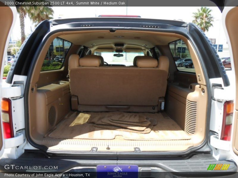 Summit White / Medium Oak 2000 Chevrolet Suburban 2500 LT 4x4