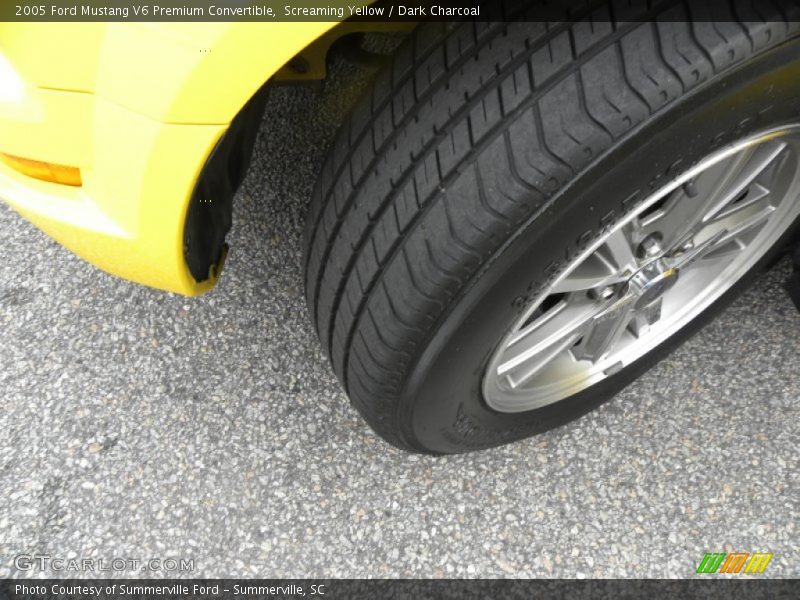 Screaming Yellow / Dark Charcoal 2005 Ford Mustang V6 Premium Convertible
