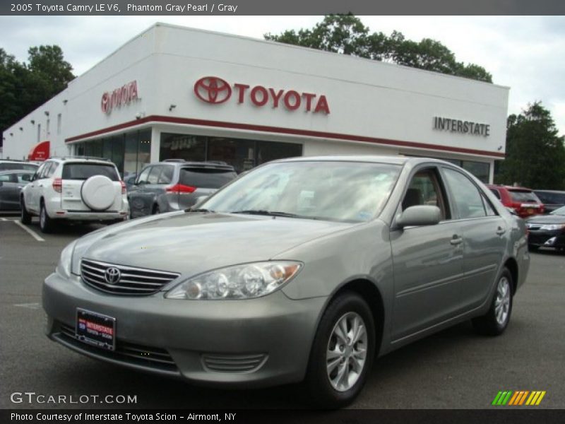 Phantom Gray Pearl / Gray 2005 Toyota Camry LE V6