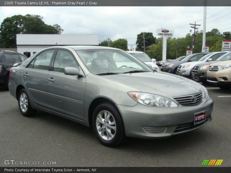 Phantom Gray Pearl / Gray 2005 Toyota Camry LE V6