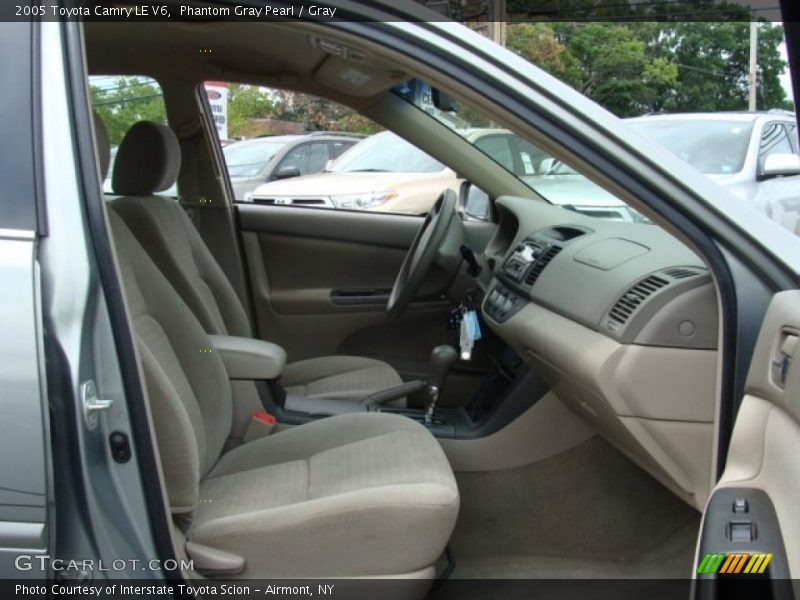 Phantom Gray Pearl / Gray 2005 Toyota Camry LE V6
