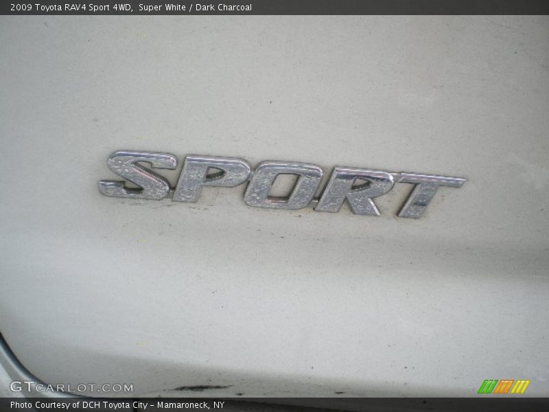 Super White / Dark Charcoal 2009 Toyota RAV4 Sport 4WD