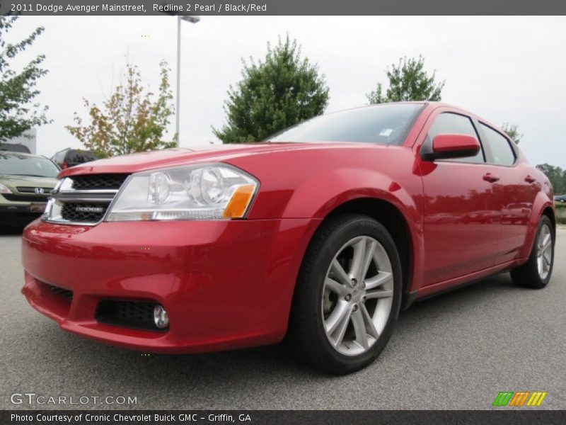 Front 3/4 View of 2011 Avenger Mainstreet