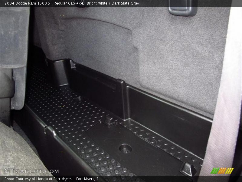 Bright White / Dark Slate Gray 2004 Dodge Ram 1500 ST Regular Cab 4x4