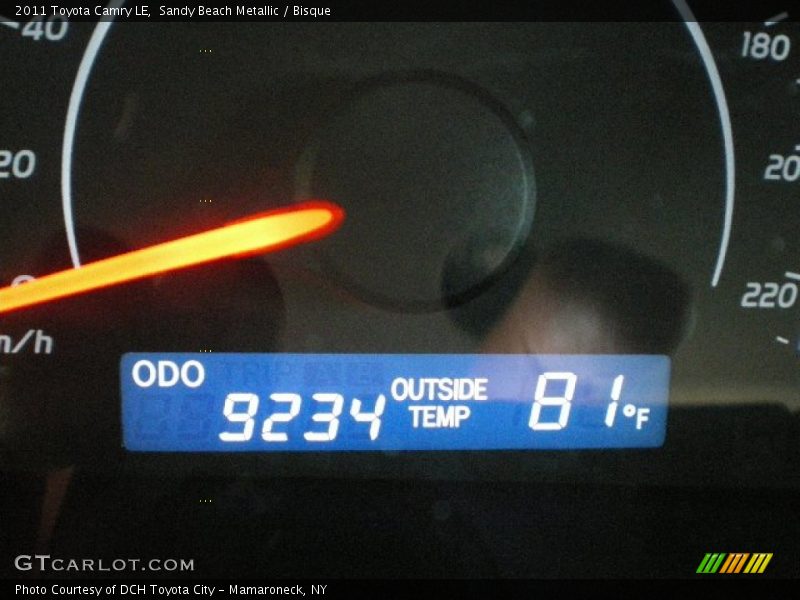 Sandy Beach Metallic / Bisque 2011 Toyota Camry LE