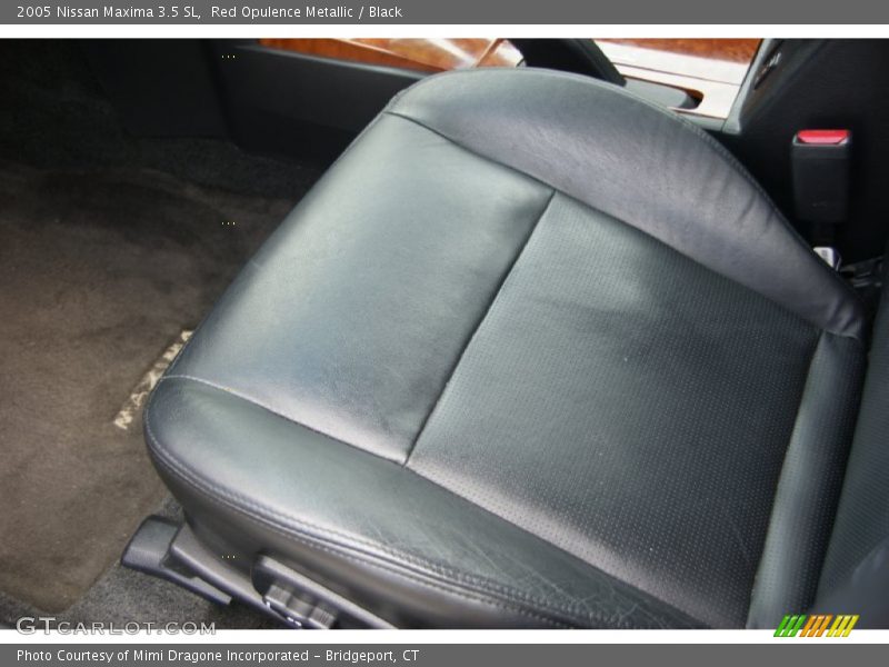 Red Opulence Metallic / Black 2005 Nissan Maxima 3.5 SL