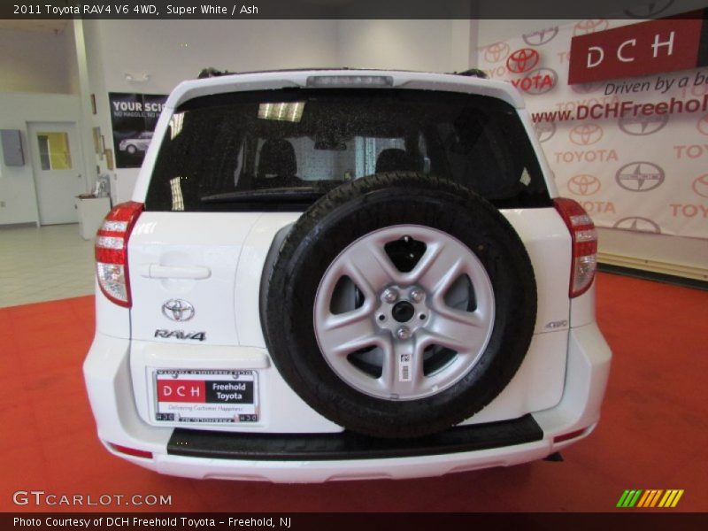 Super White / Ash 2011 Toyota RAV4 V6 4WD