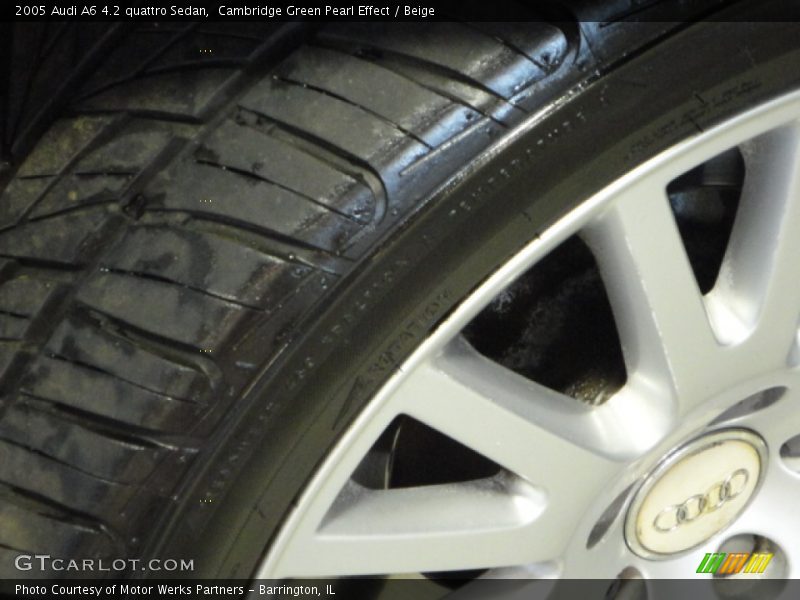 Cambridge Green Pearl Effect / Beige 2005 Audi A6 4.2 quattro Sedan