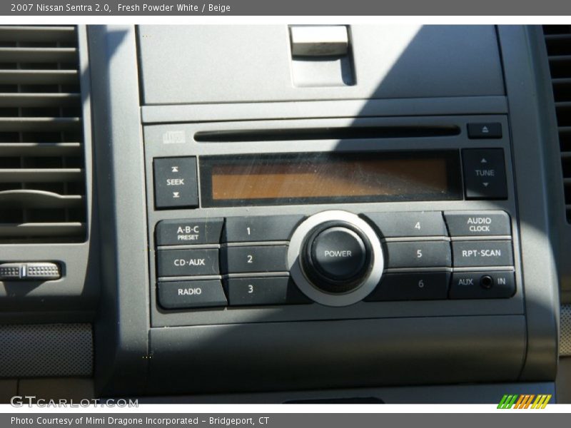 Fresh Powder White / Beige 2007 Nissan Sentra 2.0