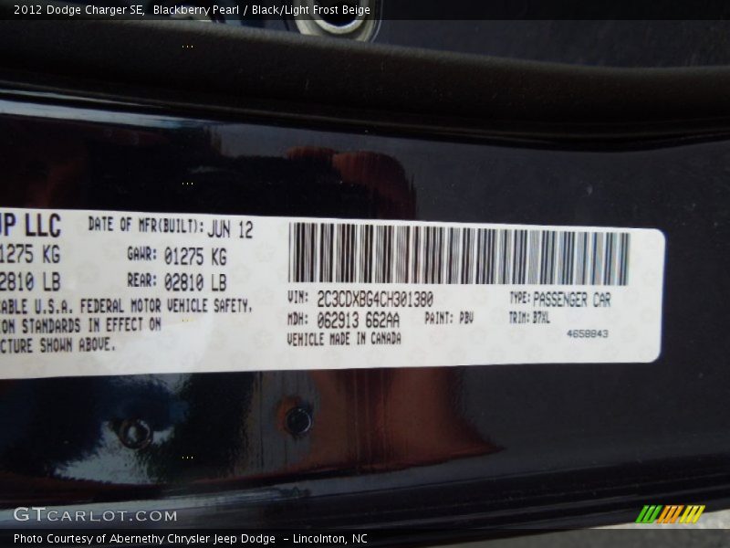 Blackberry Pearl / Black/Light Frost Beige 2012 Dodge Charger SE