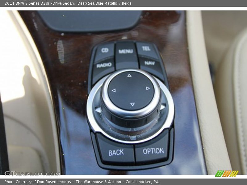 Controls of 2011 3 Series 328i xDrive Sedan
