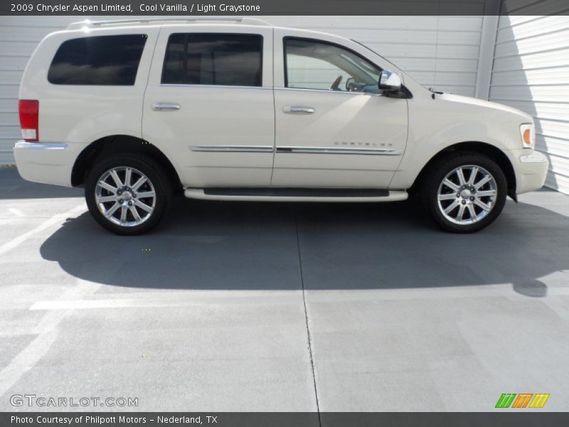 Cool Vanilla / Light Graystone 2009 Chrysler Aspen Limited
