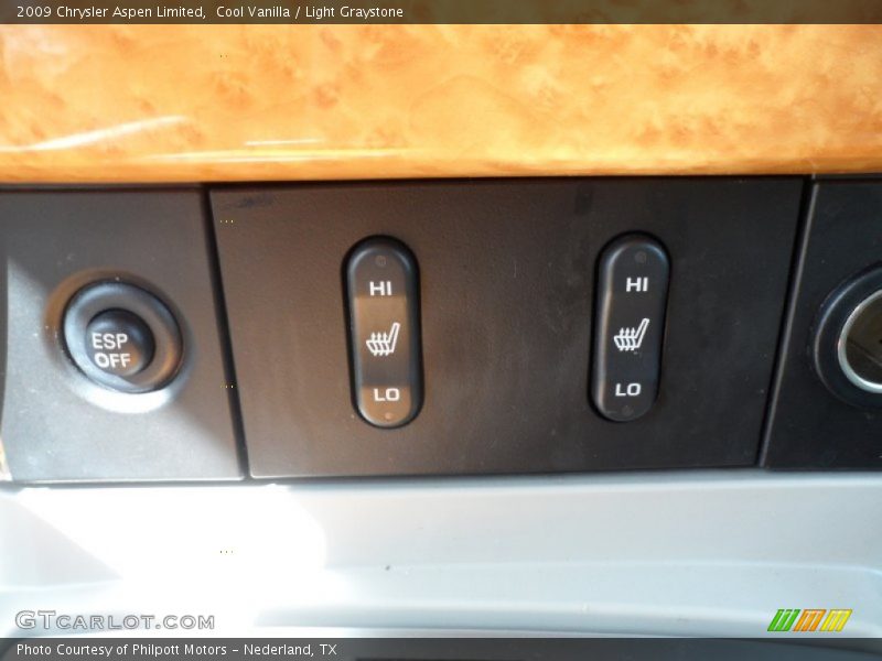 Cool Vanilla / Light Graystone 2009 Chrysler Aspen Limited