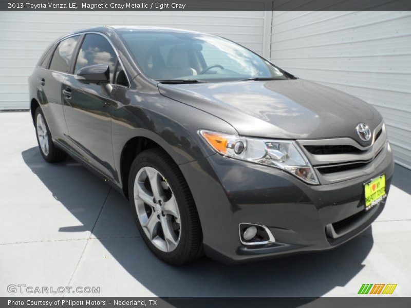 Magnetic Gray Metallic / Light Gray 2013 Toyota Venza LE