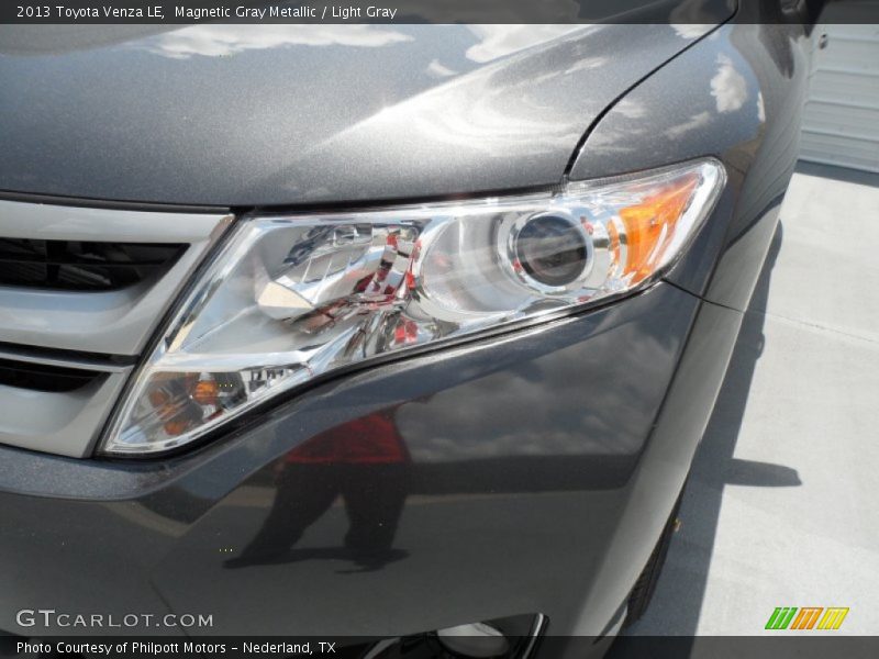 Magnetic Gray Metallic / Light Gray 2013 Toyota Venza LE