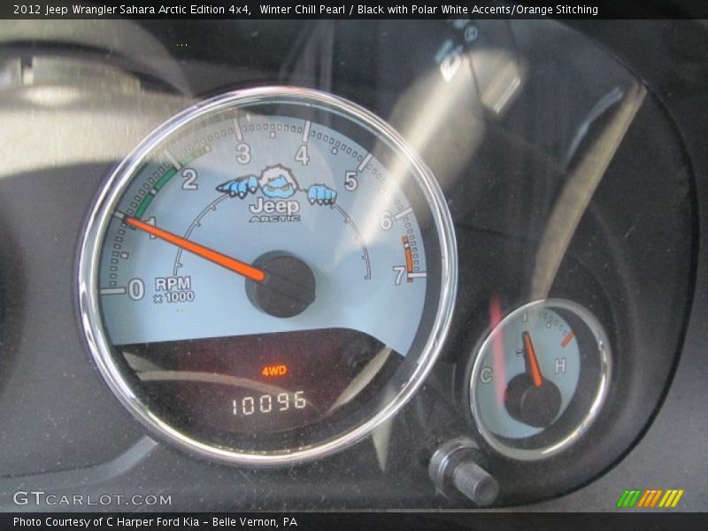  2012 Wrangler Sahara Arctic Edition 4x4 Sahara Arctic Edition 4x4 Gauges