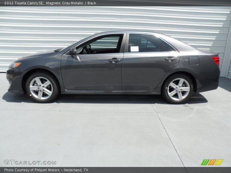 Magnetic Gray Metallic / Black 2012 Toyota Camry SE